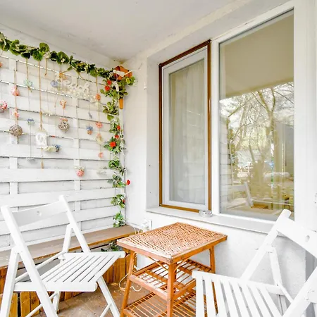 Apartment Urban Oasis With Patio 1bd *